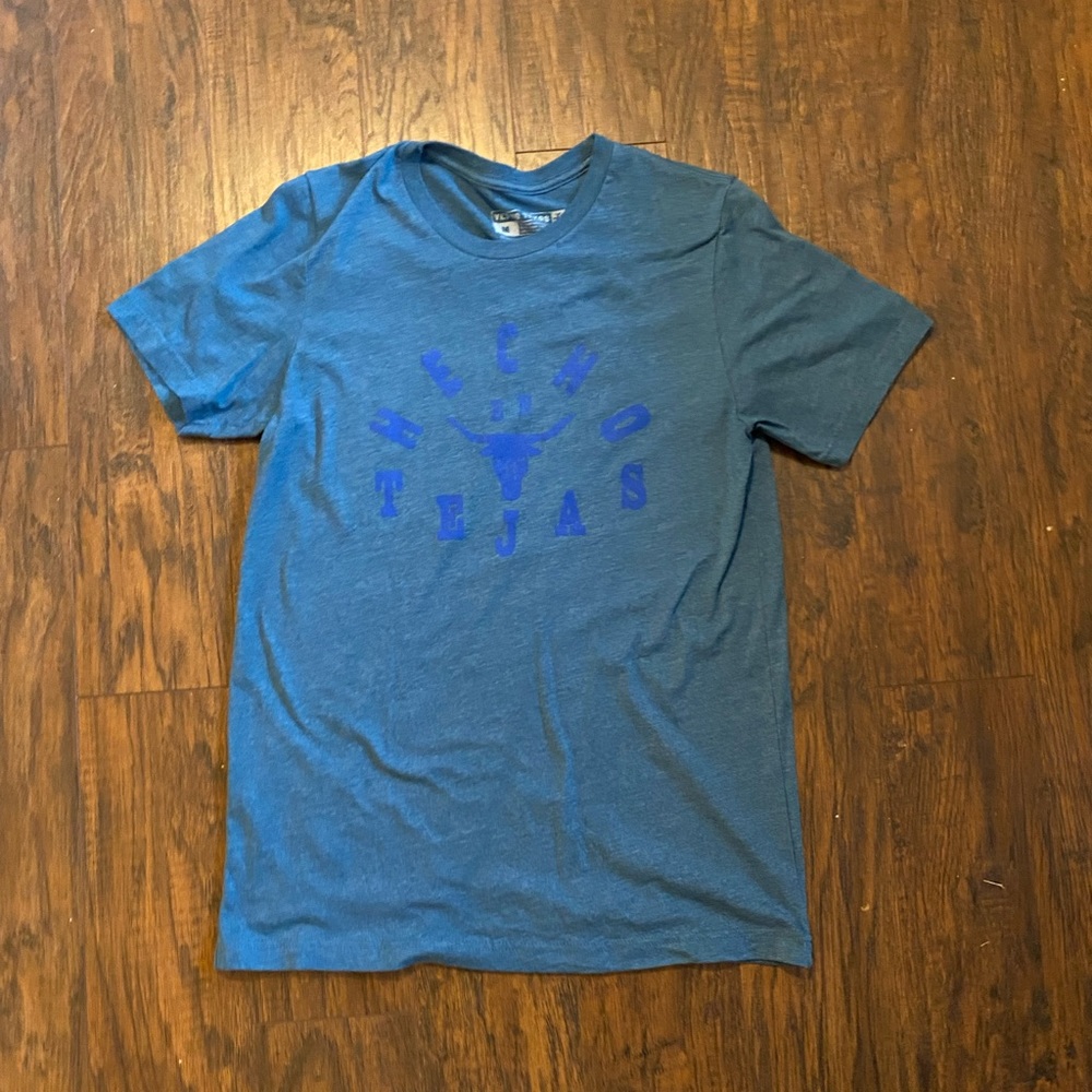 “hecho en tejas” t shirt